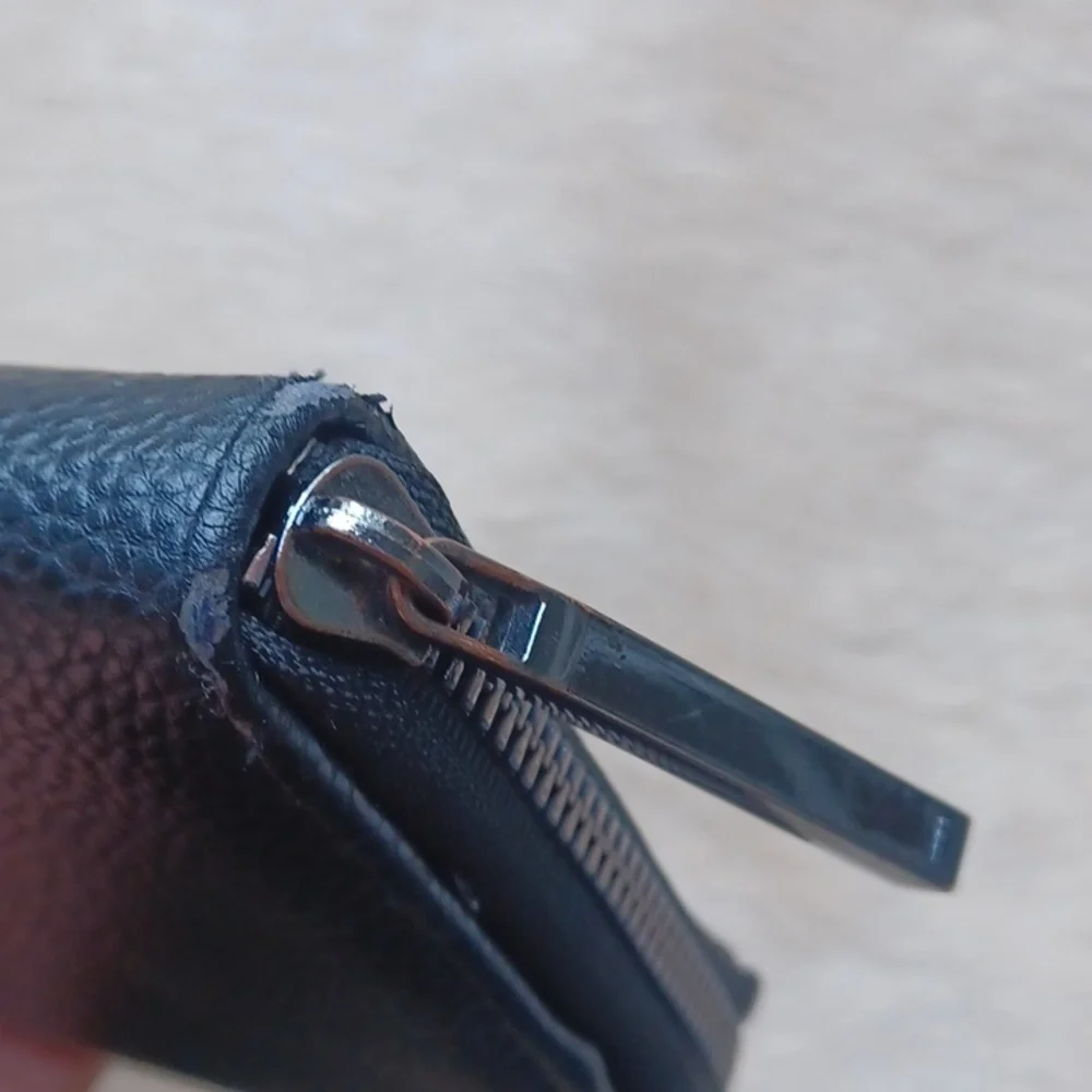 Halston wallet